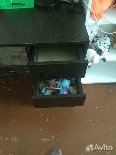 Письменный стол для школьника бу