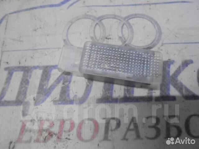 Плафон салонный VW Tiguan 2007-2011