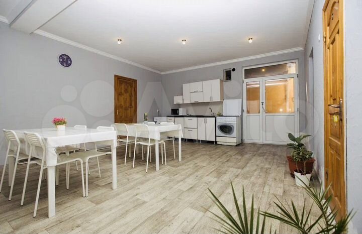 Комната 10 м² в 1-к., 1/3 эт.