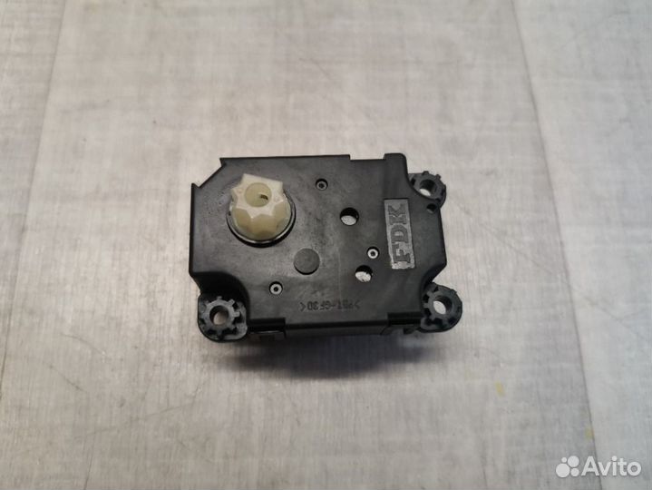 Моторчик заслонки отопителя Peugeot 308 1.6 EP6