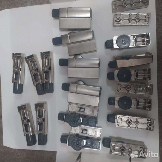 Доводчик дверной Blum