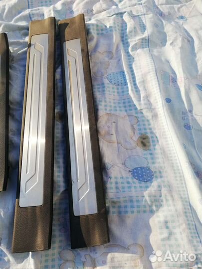 Накладки на пороги киа махаве