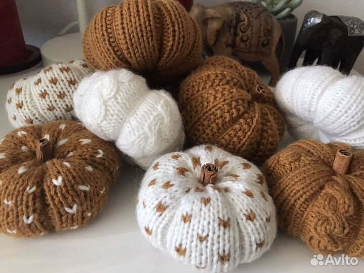 Тыква вязанная декор