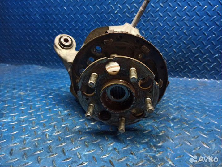 Кулак ступица задний левый Honda Crosstour