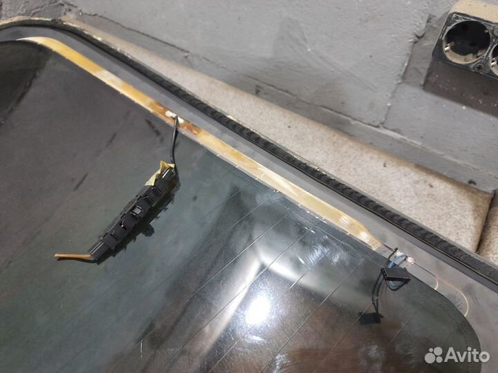 Заднее стекло оригинал для Volkswagen Jetta 6