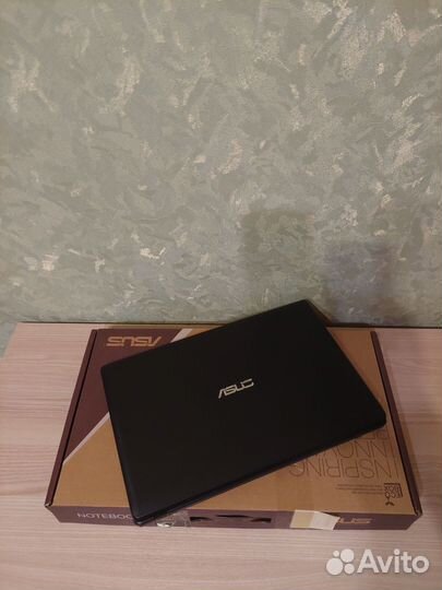Ноутбук Asus