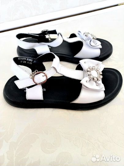 Сандалии белые новые 37 размер