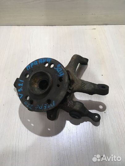 Кулак задний правый мерседес W220