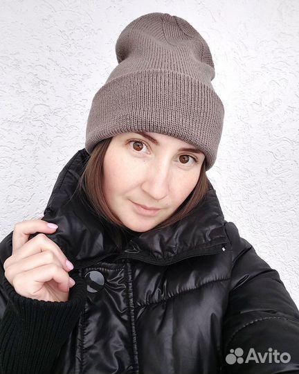 Зимняя шапка женская
