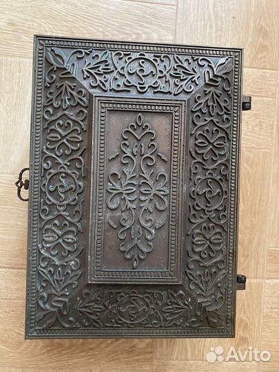 Шкатулка металлическая СССР