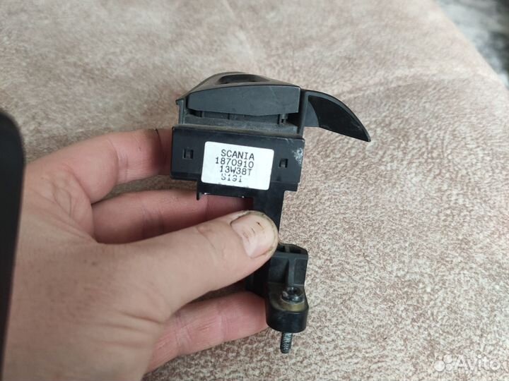 Кнопки на руль scania