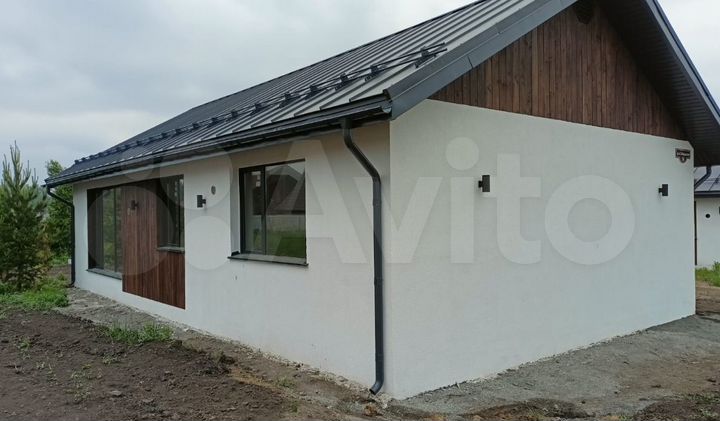 Коттедж 98 м² на участке 6 сот.