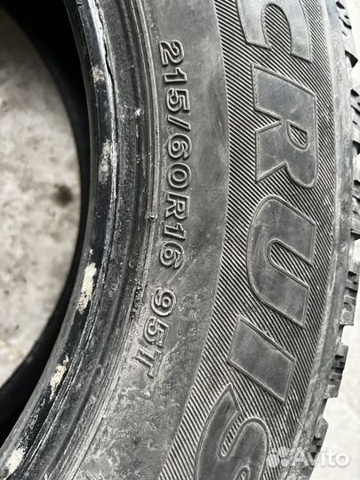 Bridgestone Ice Cruiser 7000 215/60 R16