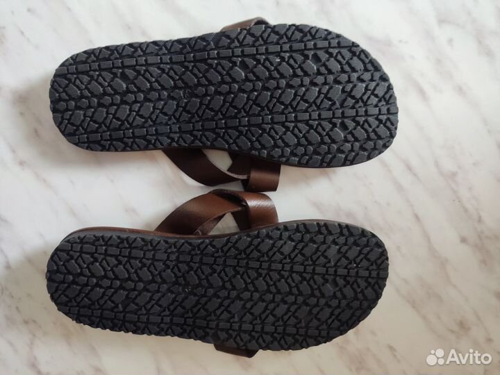 Шлепанцы р. 42