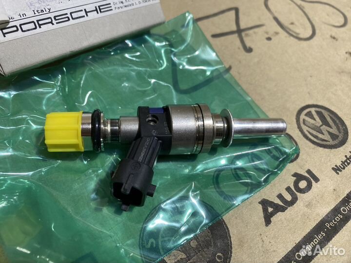 Форсунка топливная Porsche Cayenne 948605230AX Нов