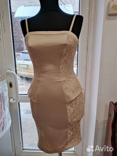 Нарядное платье