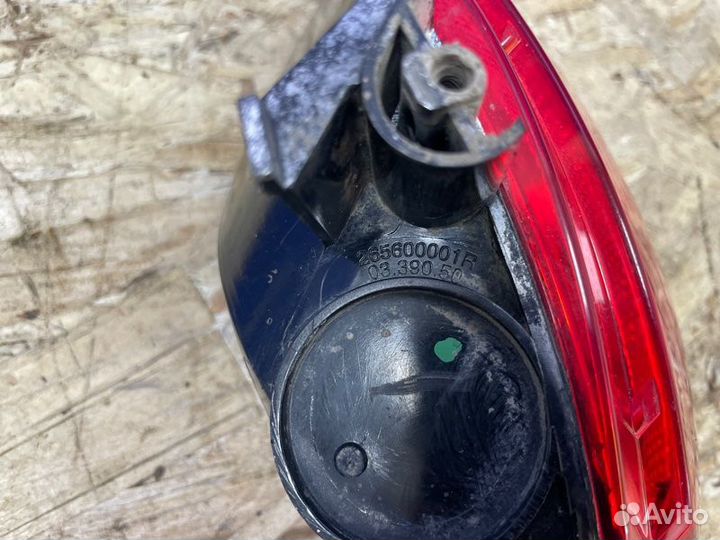 Фонарь противотуманный задний правый Renault