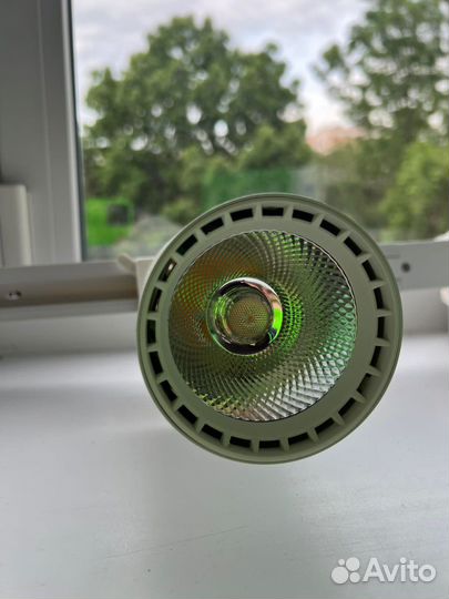 Трековые светильники на шинопроводе