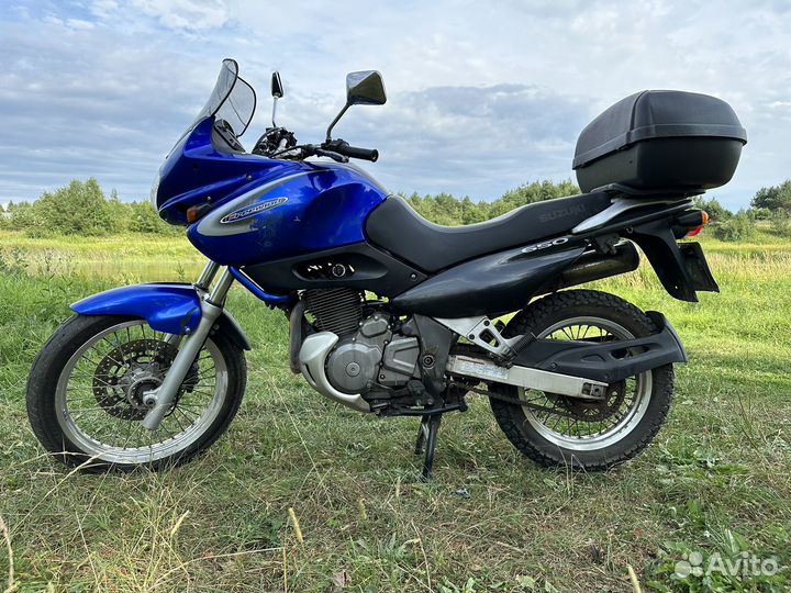 Suzuki XF 650 Freewind