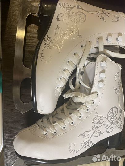 Коньки для фигурного катания