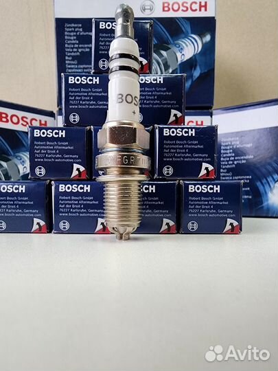 Комплект свечей зажигания Bosch 0242236562 FGR7DQP