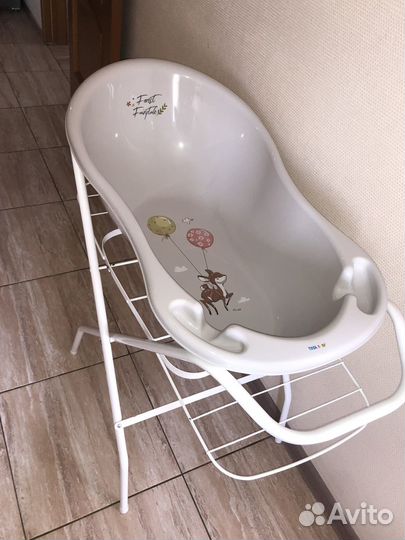 Подставка под ванну и ванна детская