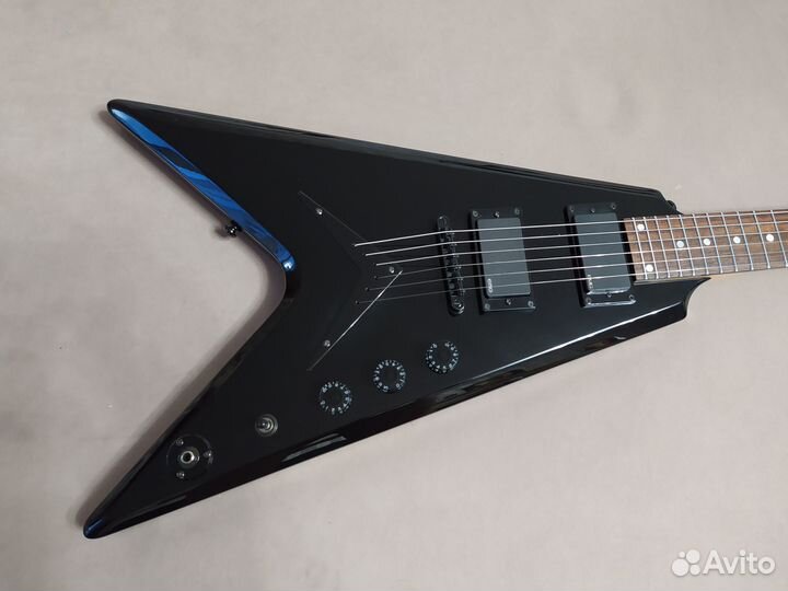 Washburn V200PRO с EMG flying V Электрогитара