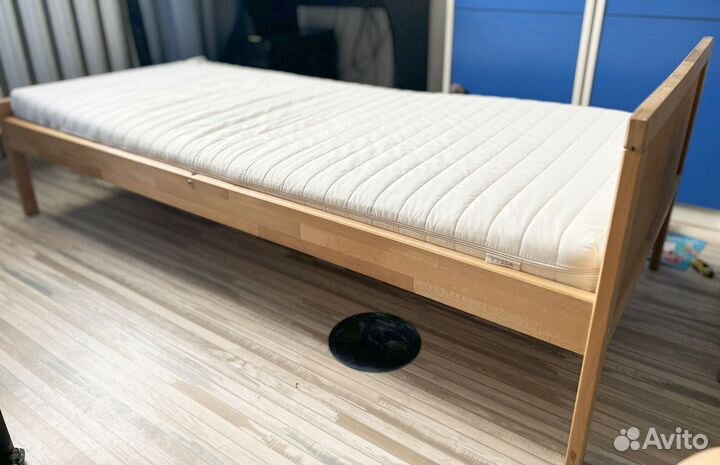 Кровать детская