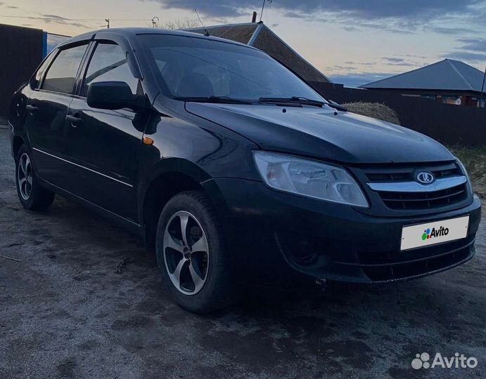 LADA Granta 1.6 МТ, 2012, 220 000 км