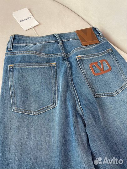 Джинсы valentino