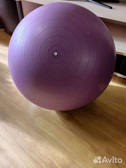 Гимнастический мяч фитбол