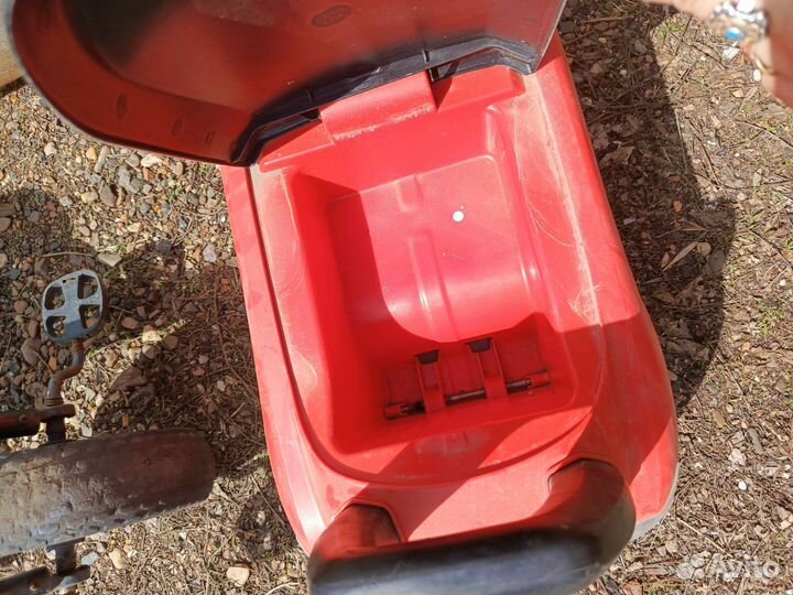 Детская машинка каталка mercedes