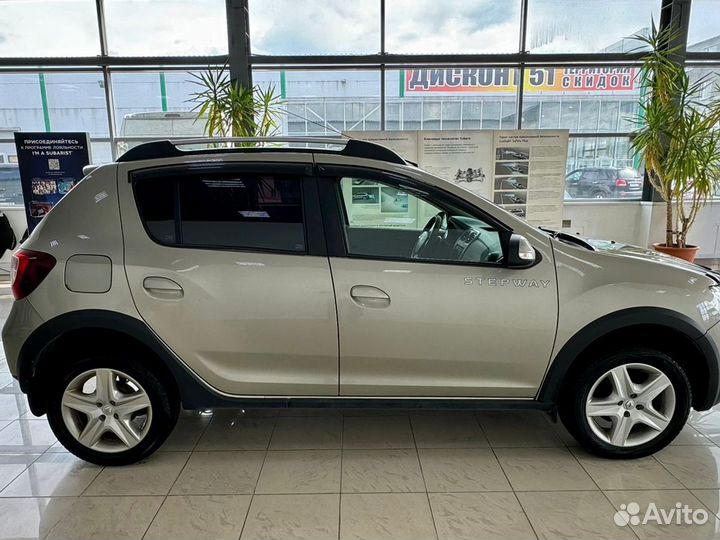 Renault Sandero Stepway 1.6 МТ, 2016, 76 566 км