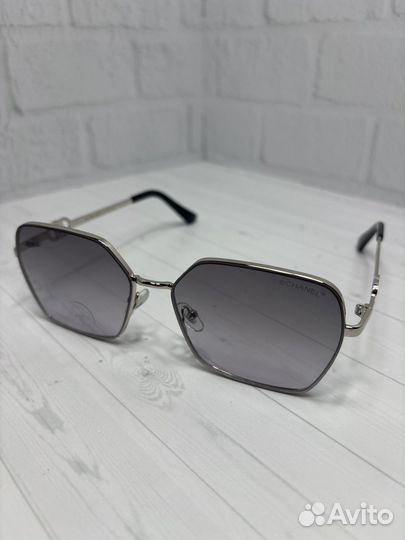 Солнцезащитные очки chanel