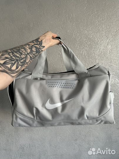 Спортивная сумка nike