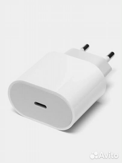 Блок быстрой зарядки 20 Вт для iPhone / USB-C