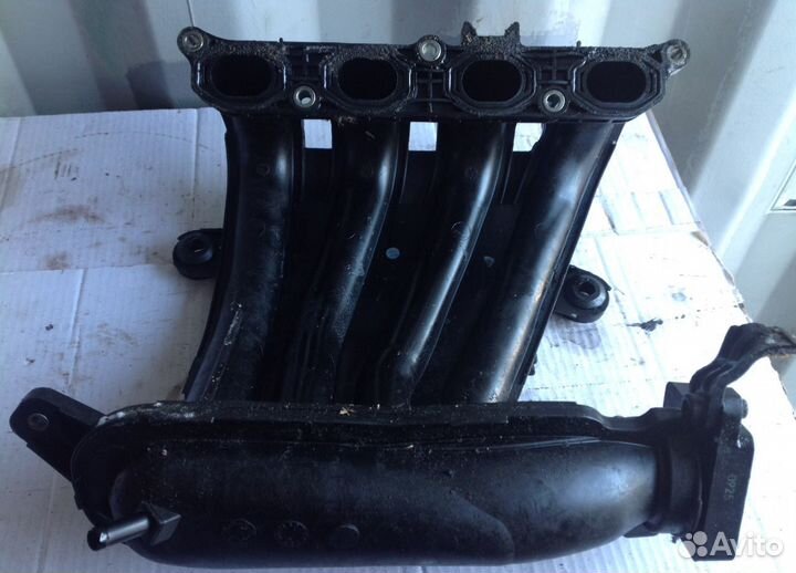 Коллектор впускной выпускной Ниссан тиида