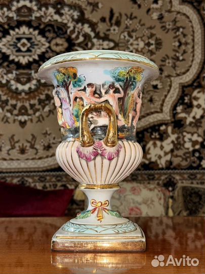 Ваза Capadimonte винтаж Италия