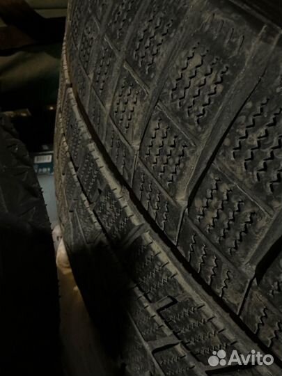 Hankook Winter I'Cept Evo2 W320A SUV 275/45 R21 110V