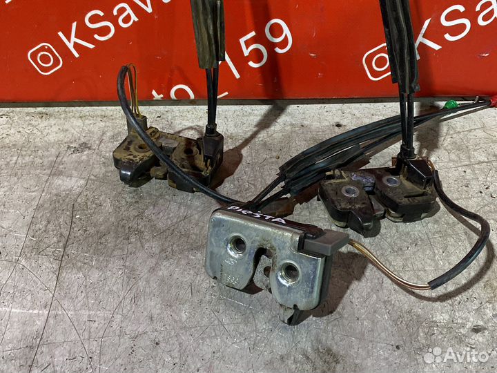 Ford Fusion замок крышки багажника