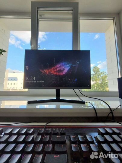 Монитор-Samsung S24R350FHI 24