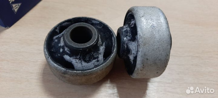 Сайлентблок переднего рычага задний Гольф / Пассат