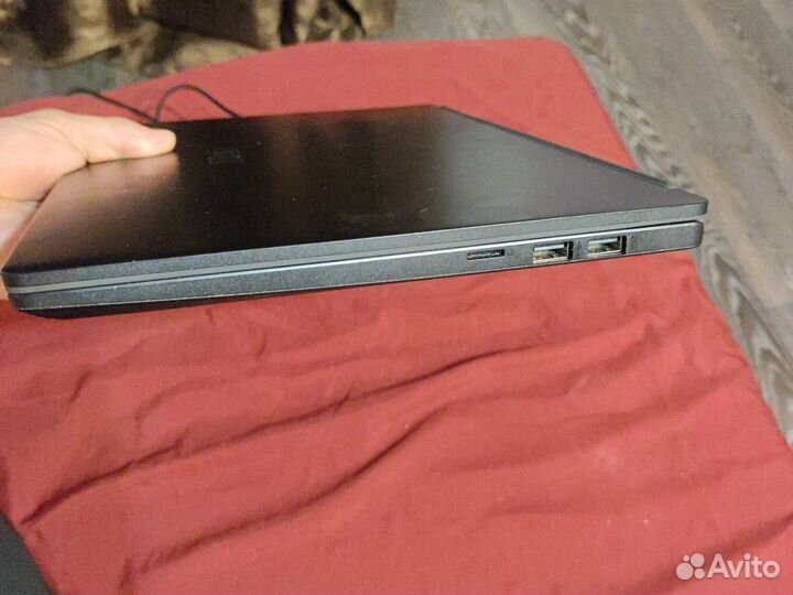 Ноутбук msi modern 14