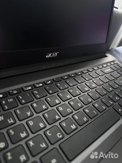 Ноутбук acer aspire 3