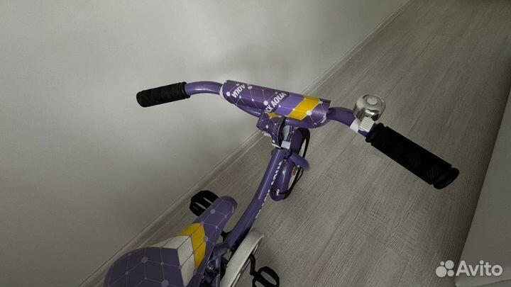 Детский велосипед с родительской ручкой
