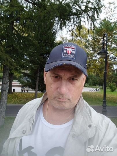 Судимости нет, удостоверение 4 разряда, военный би