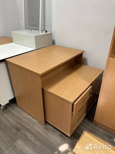 Тумба с замком