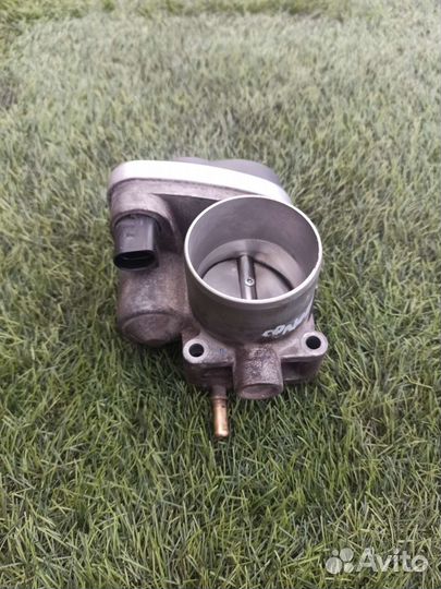 Заслонка дроссельная Renault Fluence