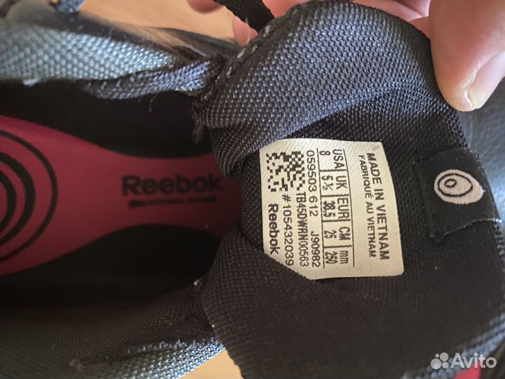 Кроссовки reebok женские 38.5