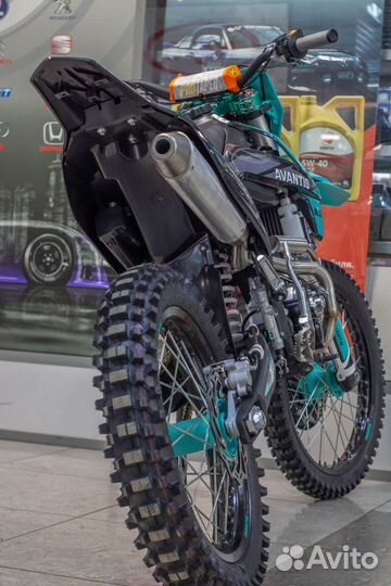 Мотоцикл Avantis A6 черный